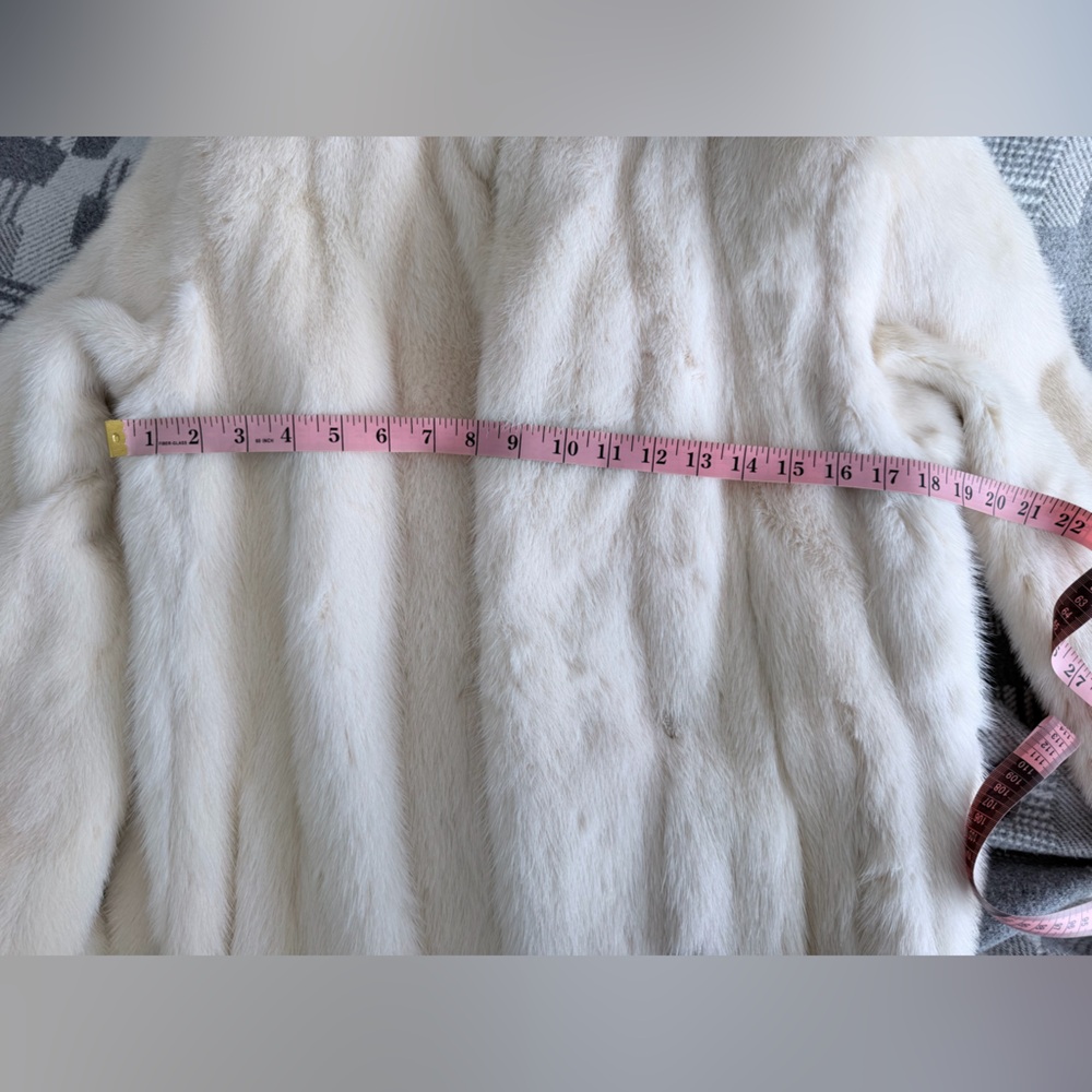 Elegant Ivory Mink Fur Coat -S/M - Picture 14 of 17